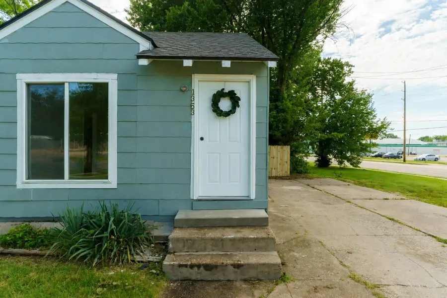1353 N Pershing Ave, Wichita, KS 67208 - #2