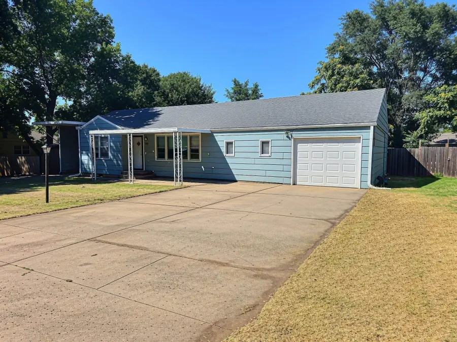1420 Lawndale Ave, El Dorado, KS 67042 - #3