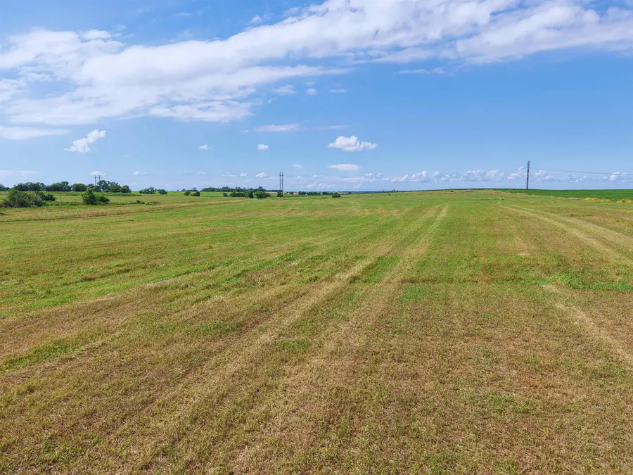 347 1700 Ave, Abilene, KS 67410-0000 - #2