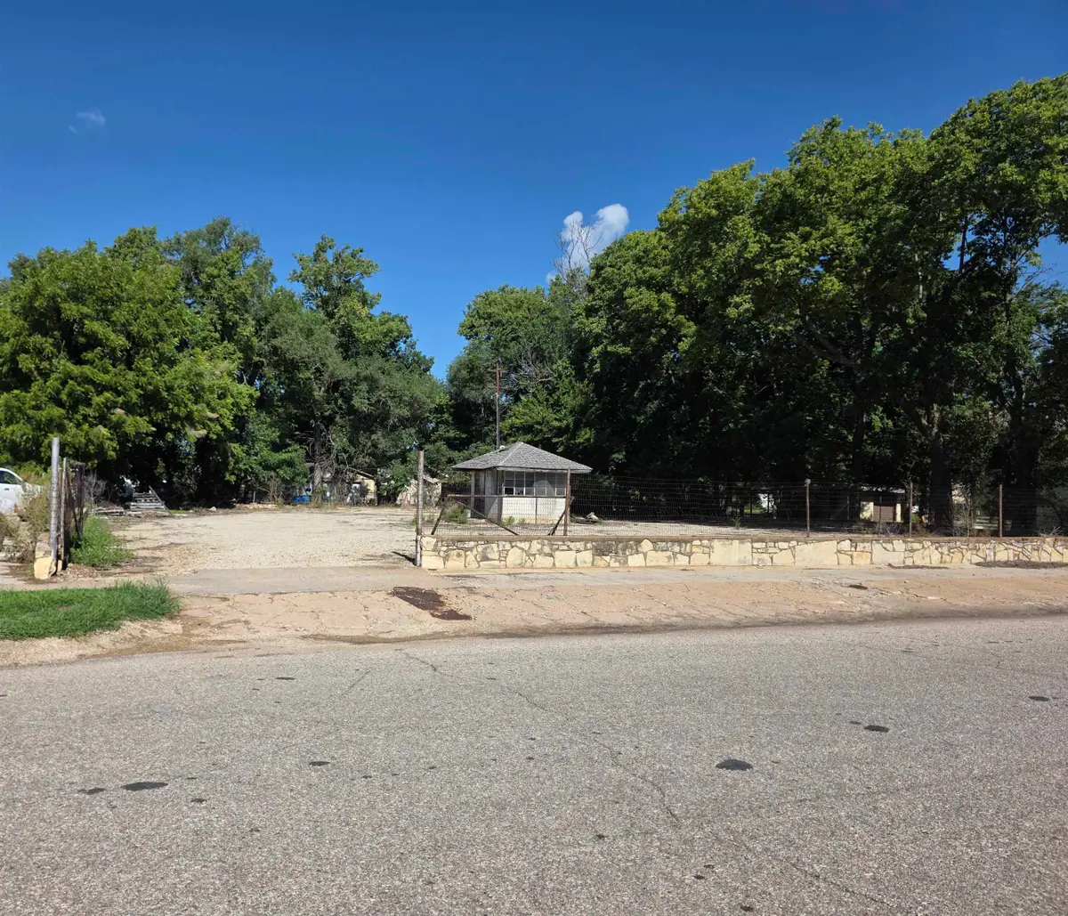 715 Manning, Winfield, KS 67156 - #1