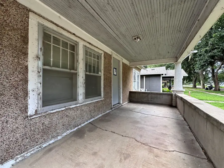 1310 S B, Arkansas City, KS 67005 - #2