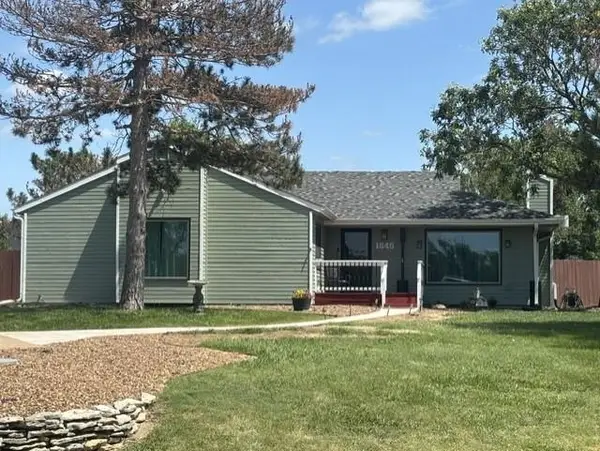 1845 Valley View Dr., Salina, KS 67401
