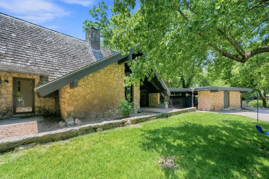 2405 N Redbud Ln, Wichita, KS 67204 - #3