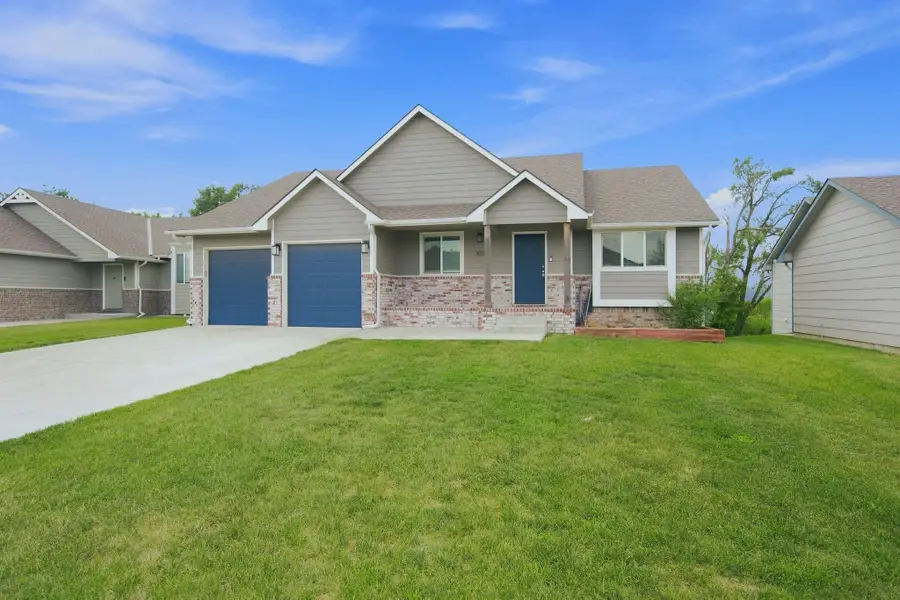 3031 N Susan Ln, Mulvane, KS 67110 - #3