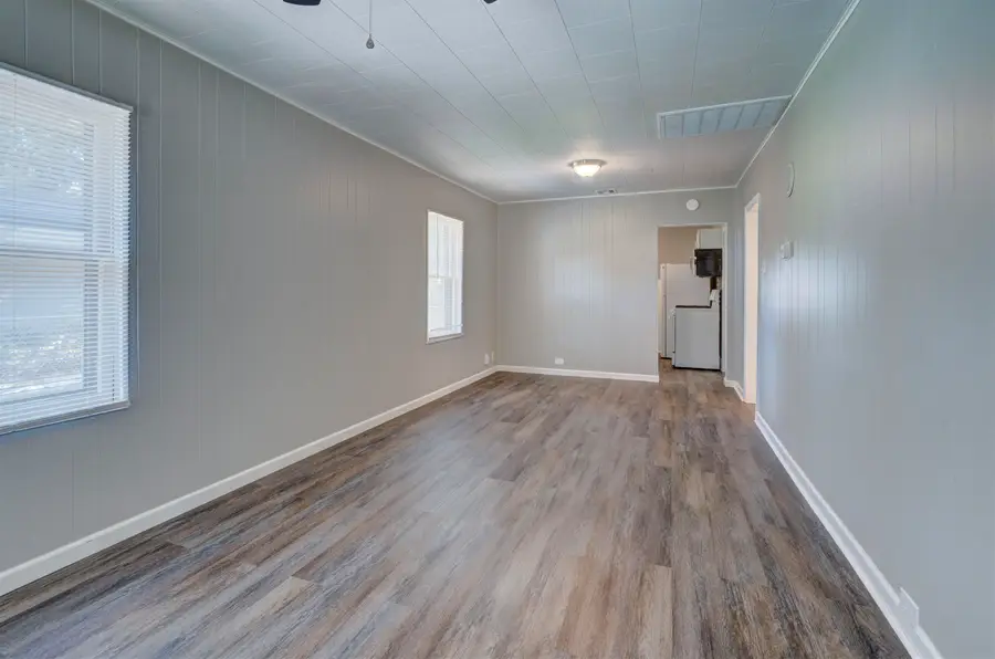 1431 N 3rd, Arkansas City, KS 67005 - #3