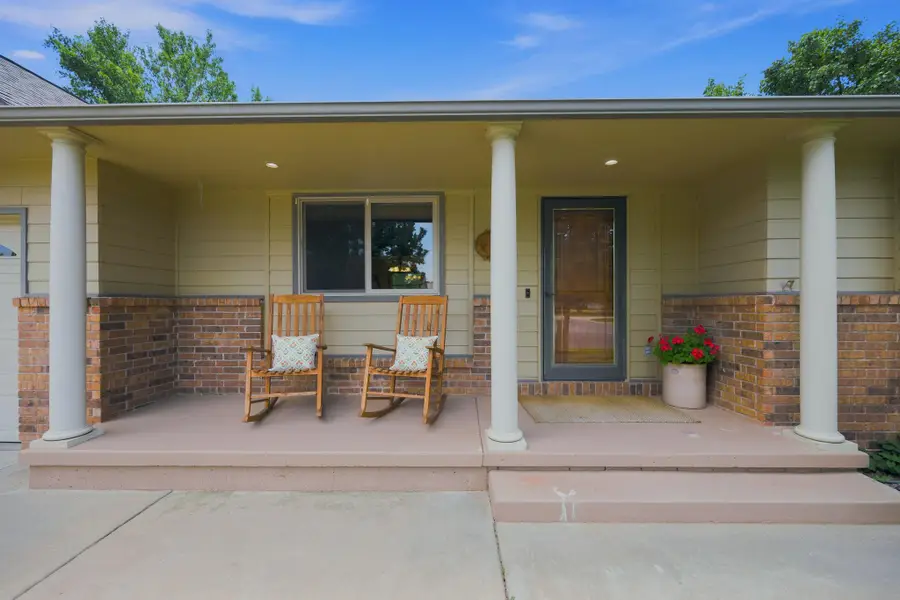 6509 E Danbury Street, Bel Aire, KS 67226 - #2