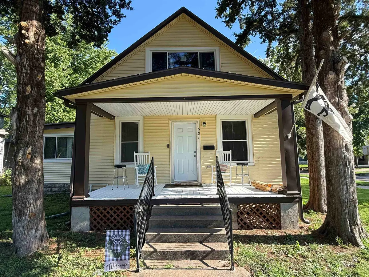 901 E 11th Ave, Winfield, KS 67156 - #1