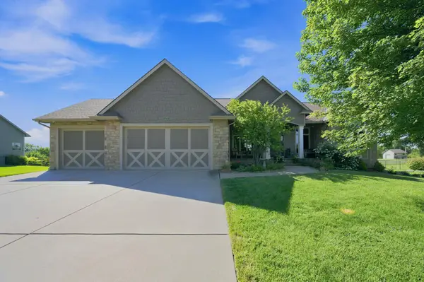 1717 E Elk Ridge Ave, Goddard, KS 67052