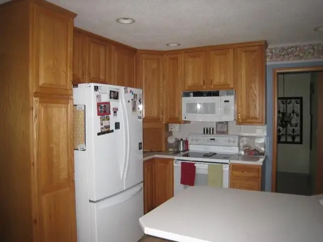 413 N Park Dr, Haysville, KS 67060 - #2