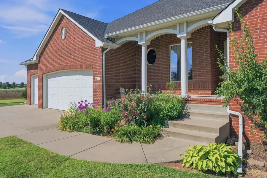 4241 N 167th St, Colwich, KS 67030 - #2