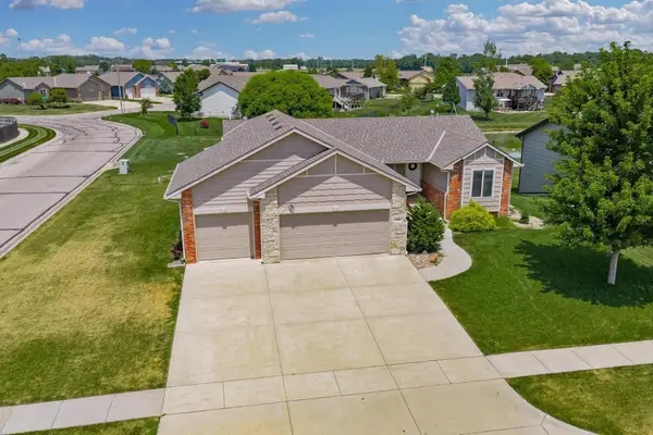 13826 W Ridgepoint St, Wichita, KS 67235