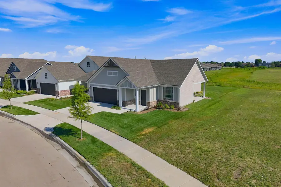 306 W Boxthorn Dr, Andover, KS 67002 - #3