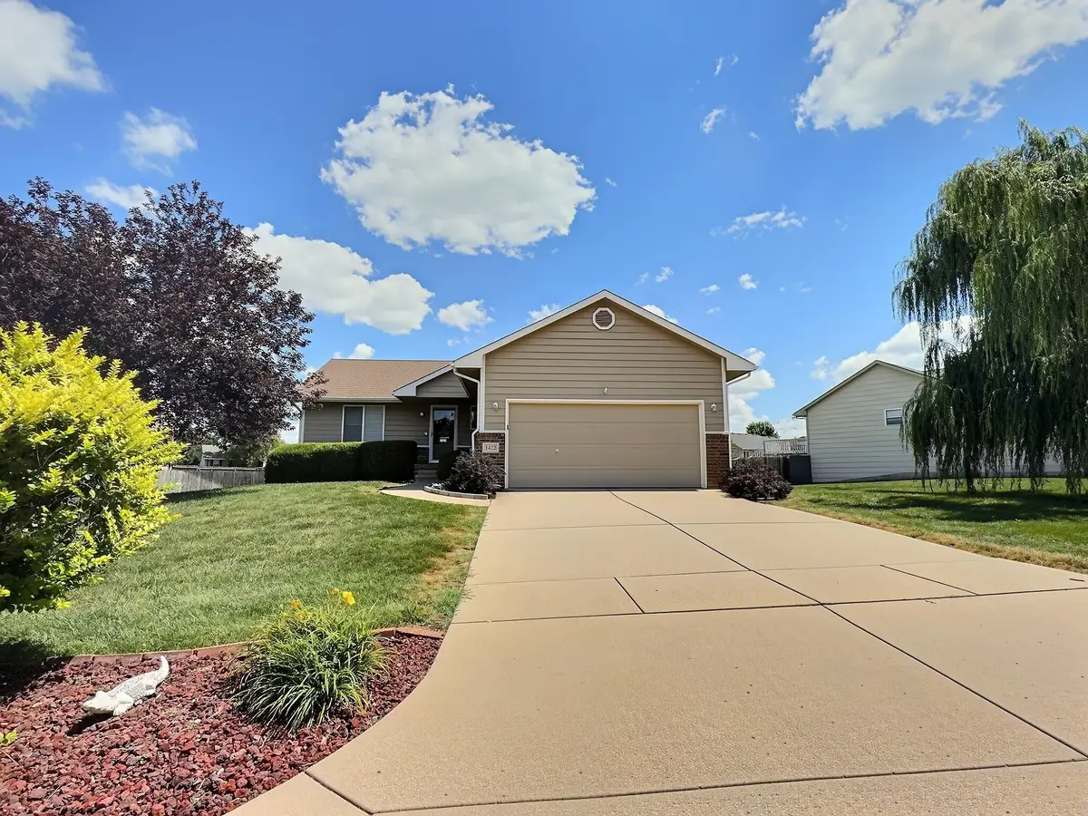 1422 E Prairie Hill, Park City, KS 67219 - #1