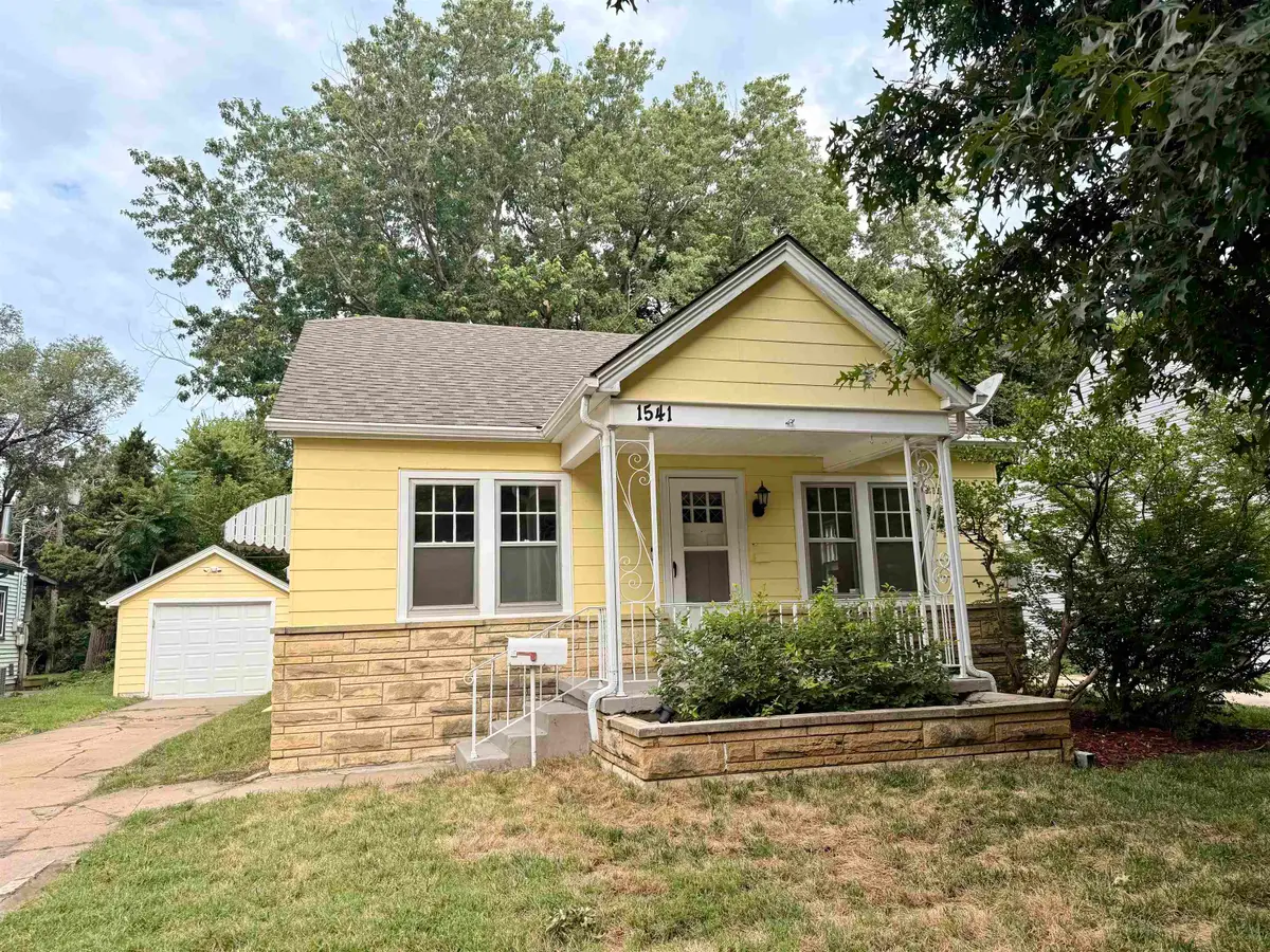 1541 N Woodland Ave, Wichita, KS 67203 - #1
