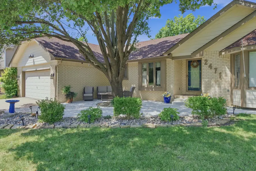 2471 N Winstead Cir, Wichita, KS 67226 - #3