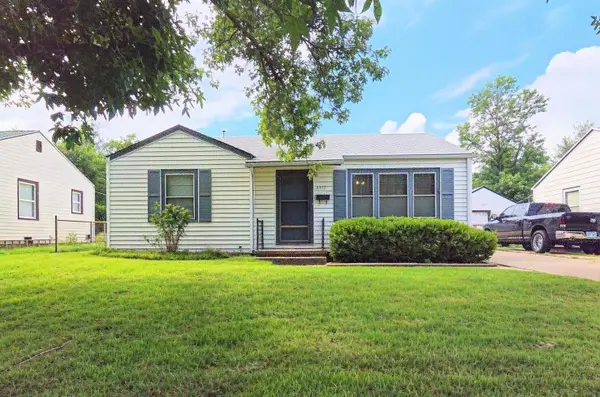 5913 E Bellaire St, Wichita, KS 67218