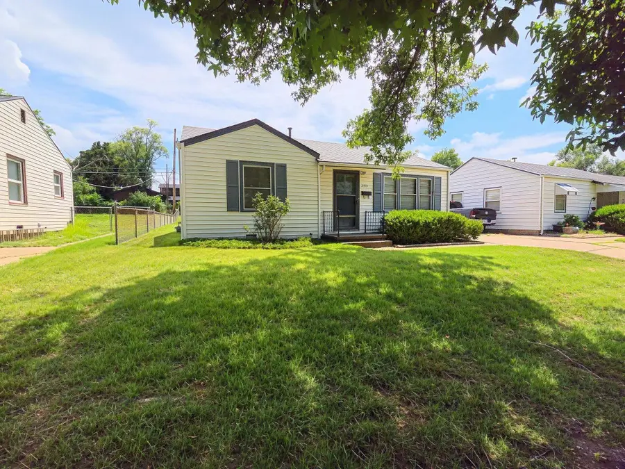 5913 E Bellaire St, Wichita, KS 67218 - #3