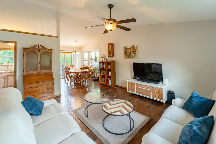 104 Sheffield, Newton, KS 67114 - #3