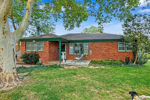 2858 S Laura, Wichita, KS 67216