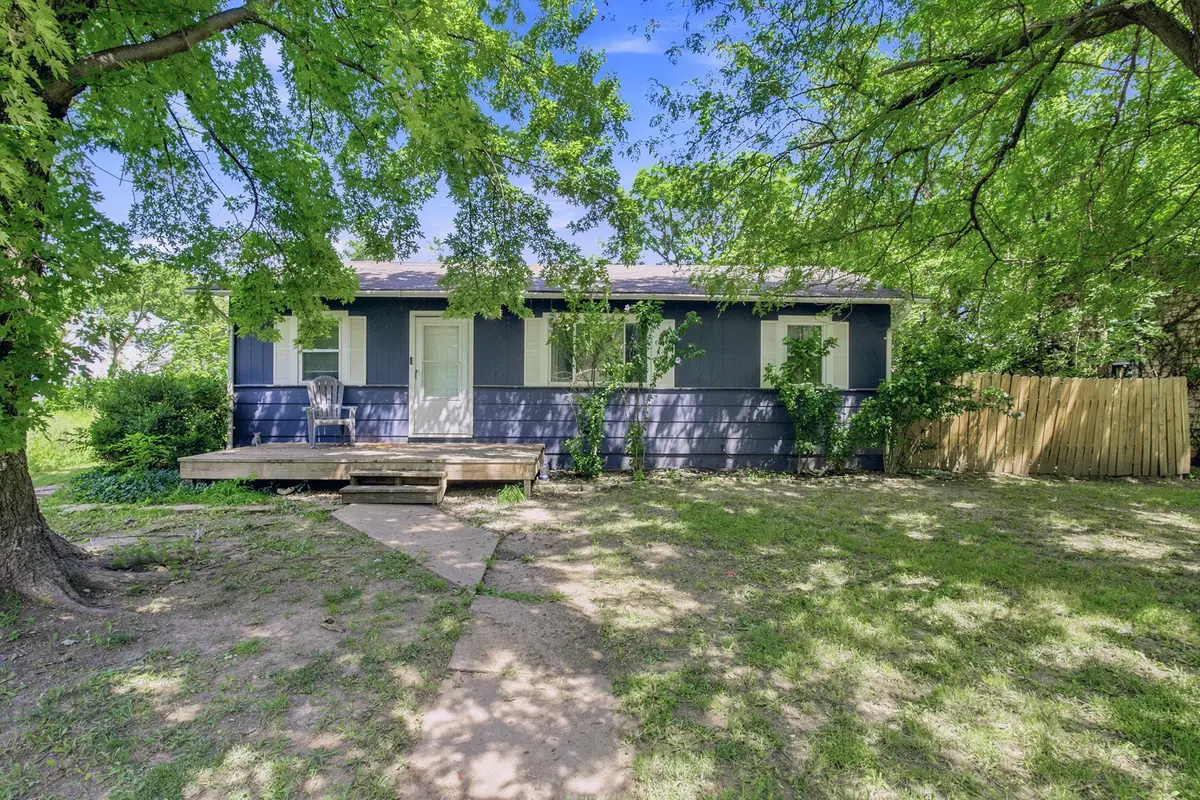 414 S Central, Mulvane, KS 67110 - #1