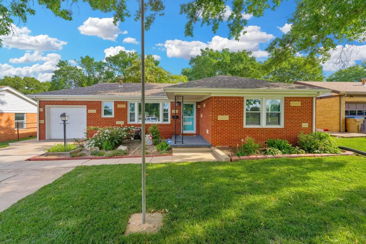 710 E Madison, Derby, KS 67037 - #1