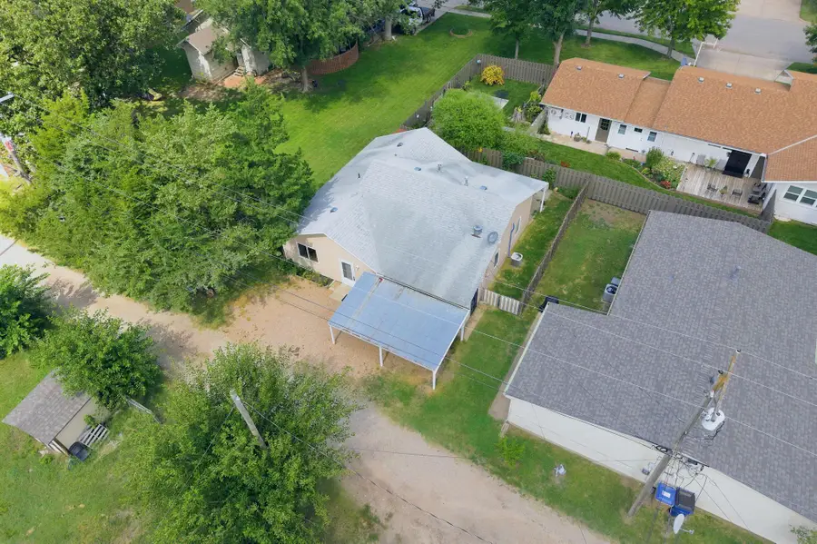 311 N Garfield St, Cheney, KS 67025 - #2