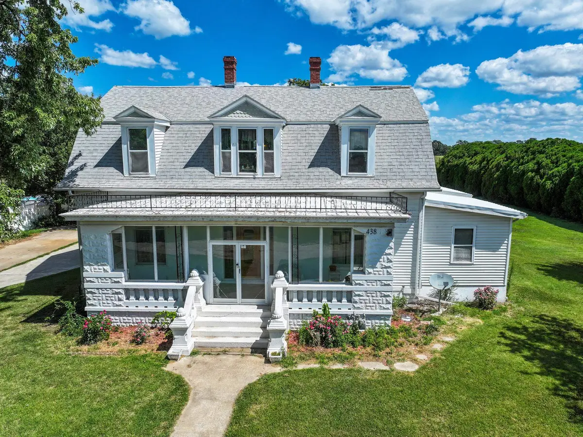 438 E Main St, Mount Hope, KS 67108 - #1