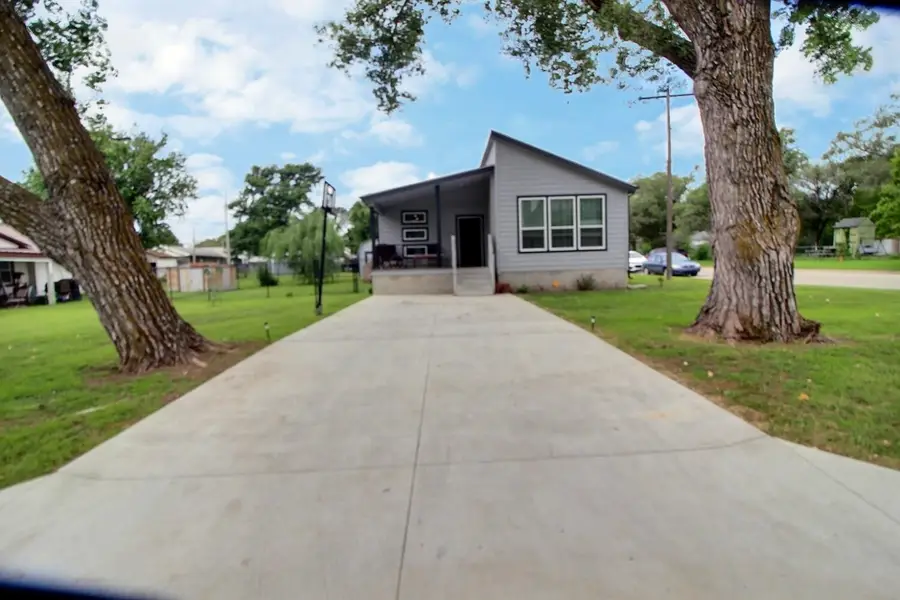 303 S Main, Udall, KS 67146 - #2