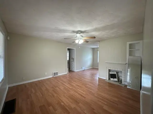 1635 N Bluff, Wichita, KS 67208 - #2