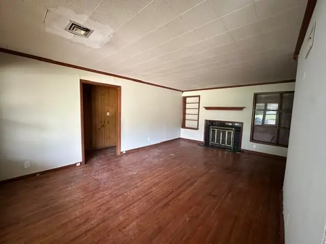 611 N Harding, Wichita, KS 67208 - #2