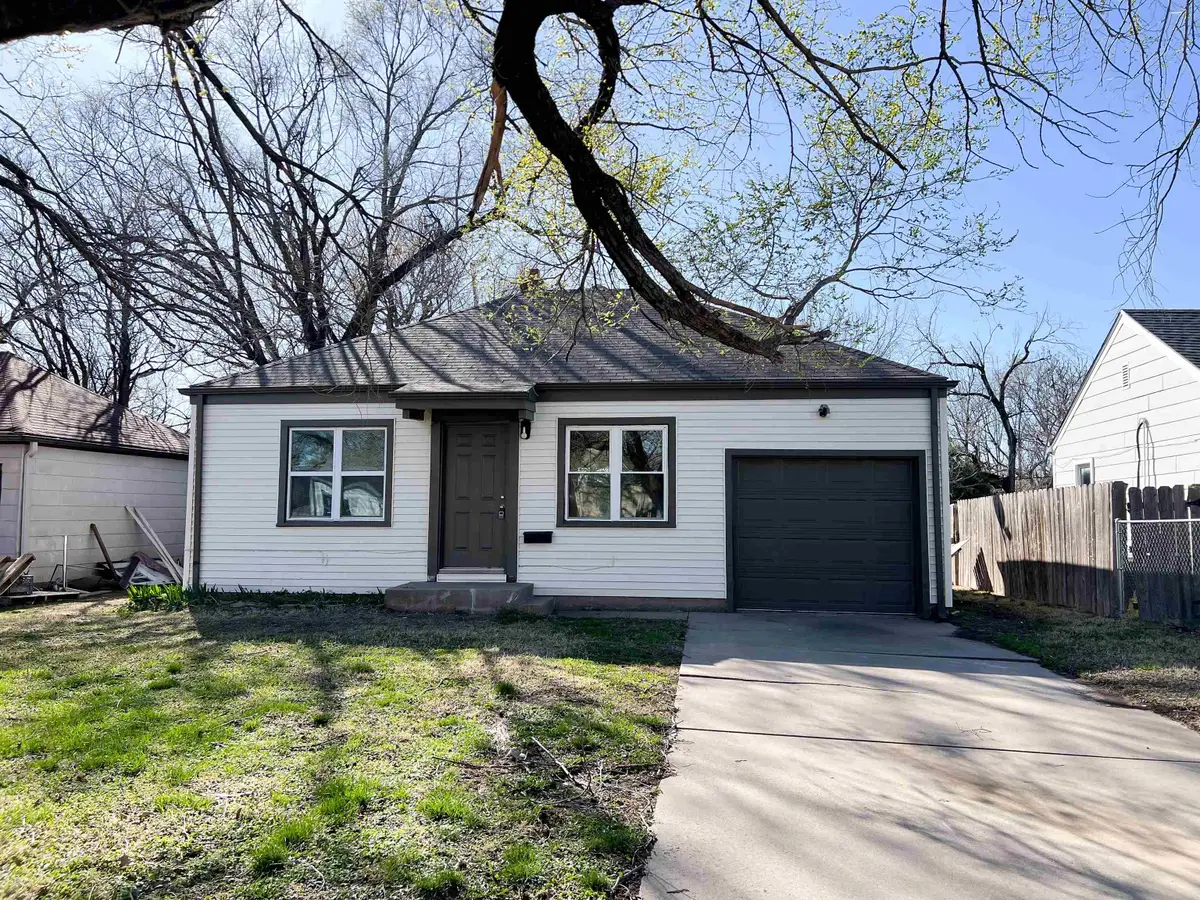 635 N Battin, Wichita, KS 67207 - #1