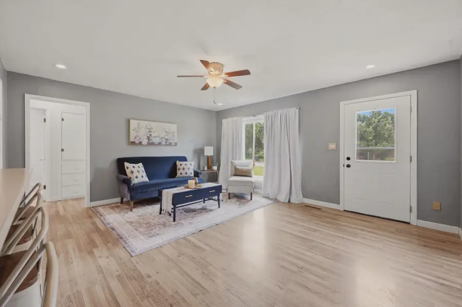 520 W Blake St, Wichita, KS 67213 - #3