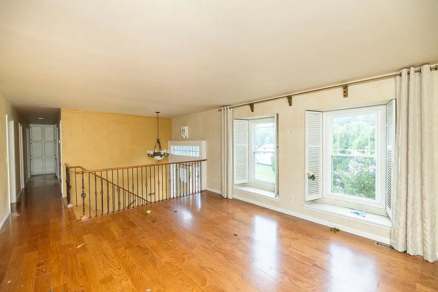 301 S Cardington, Wichita, KS 67209 - #2