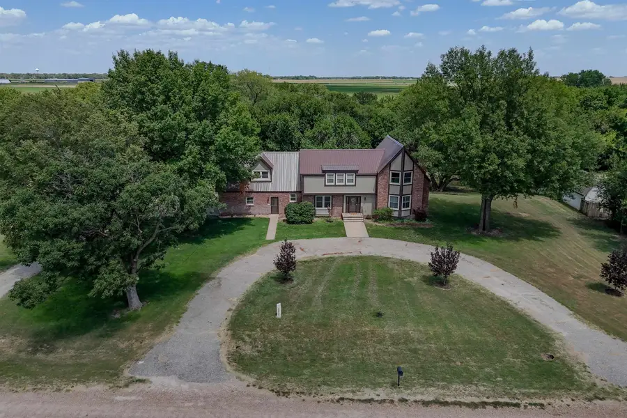 808 NW 4 Ave, Harper, KS 67058 - #2