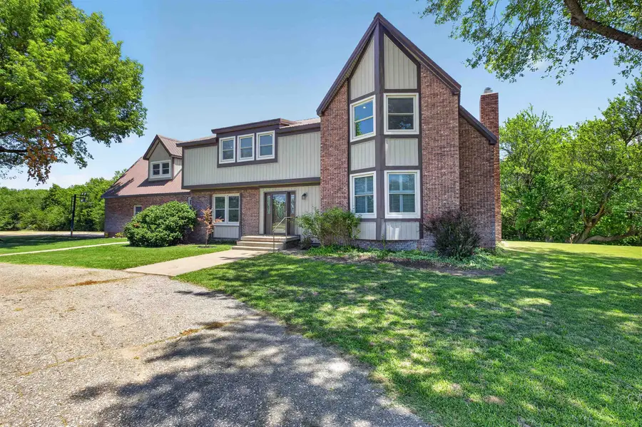 808 NW 4 Ave, Harper, KS 67058 - #3