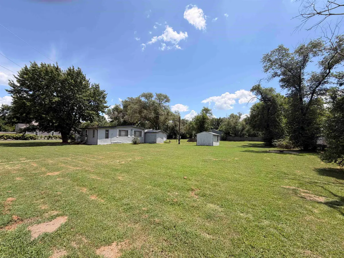 739 W 55th, Wichita, KS 67217 - #1