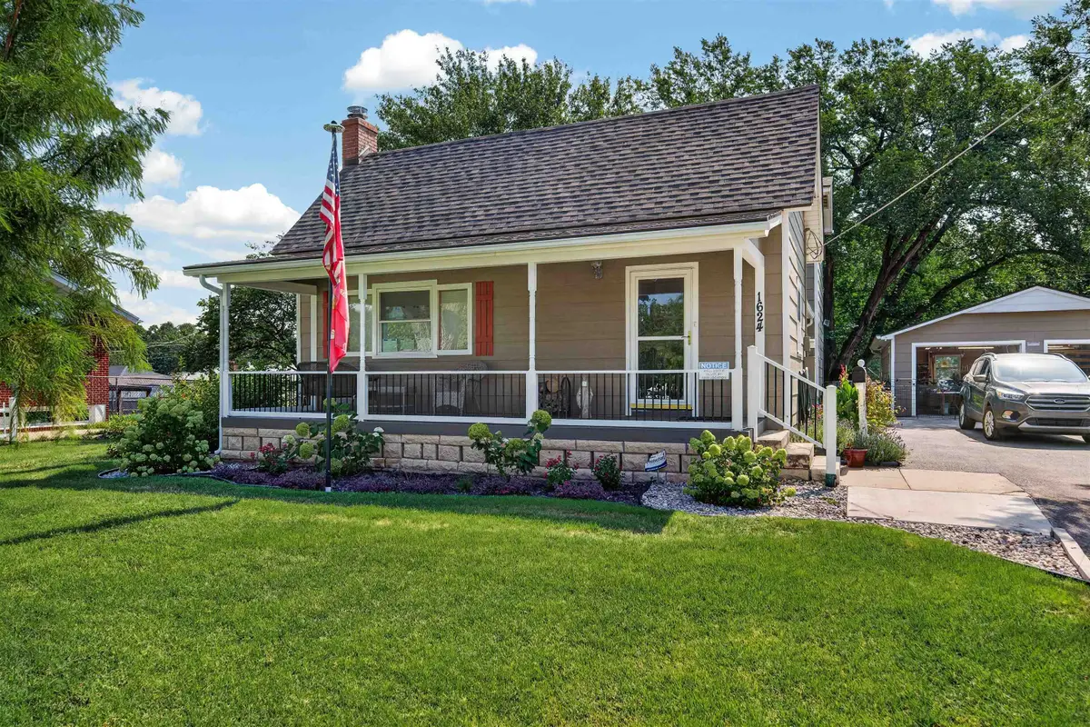 1624 N West St, Wichita, KS 67203 - #1
