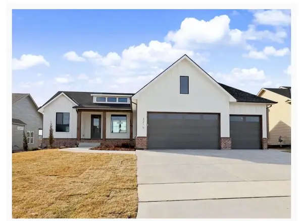 16225 W Meribeau Ct, Wichita, KS 67052