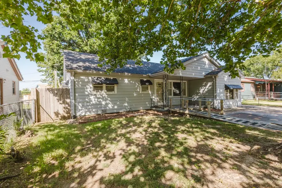 2869 S Mosley, Wichita, KS 67216 - #3