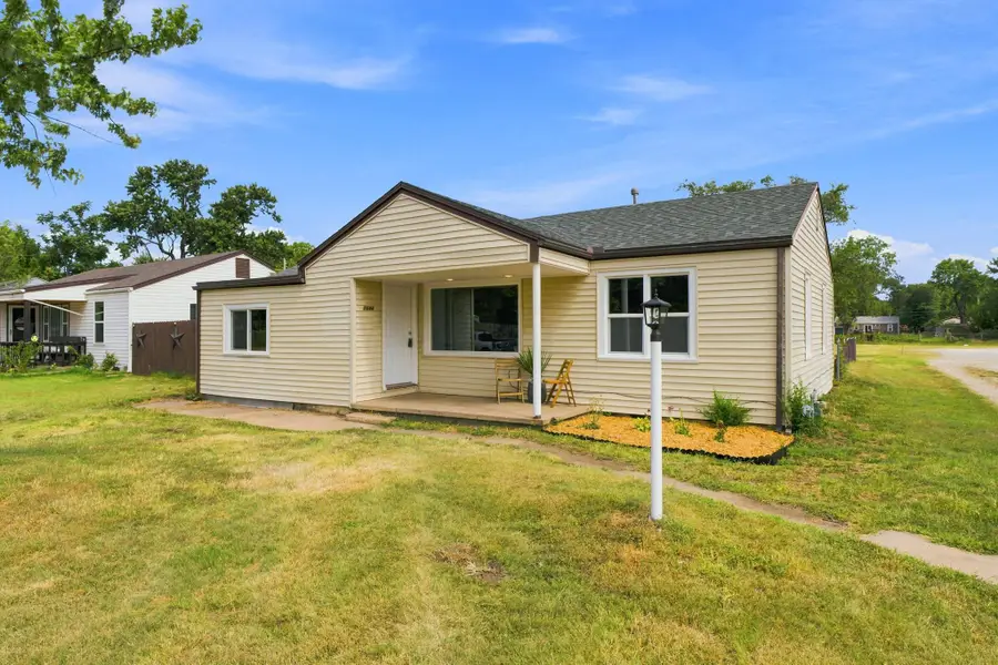 1644 E Georgia Ave, Wichita, KS 67216 - #2