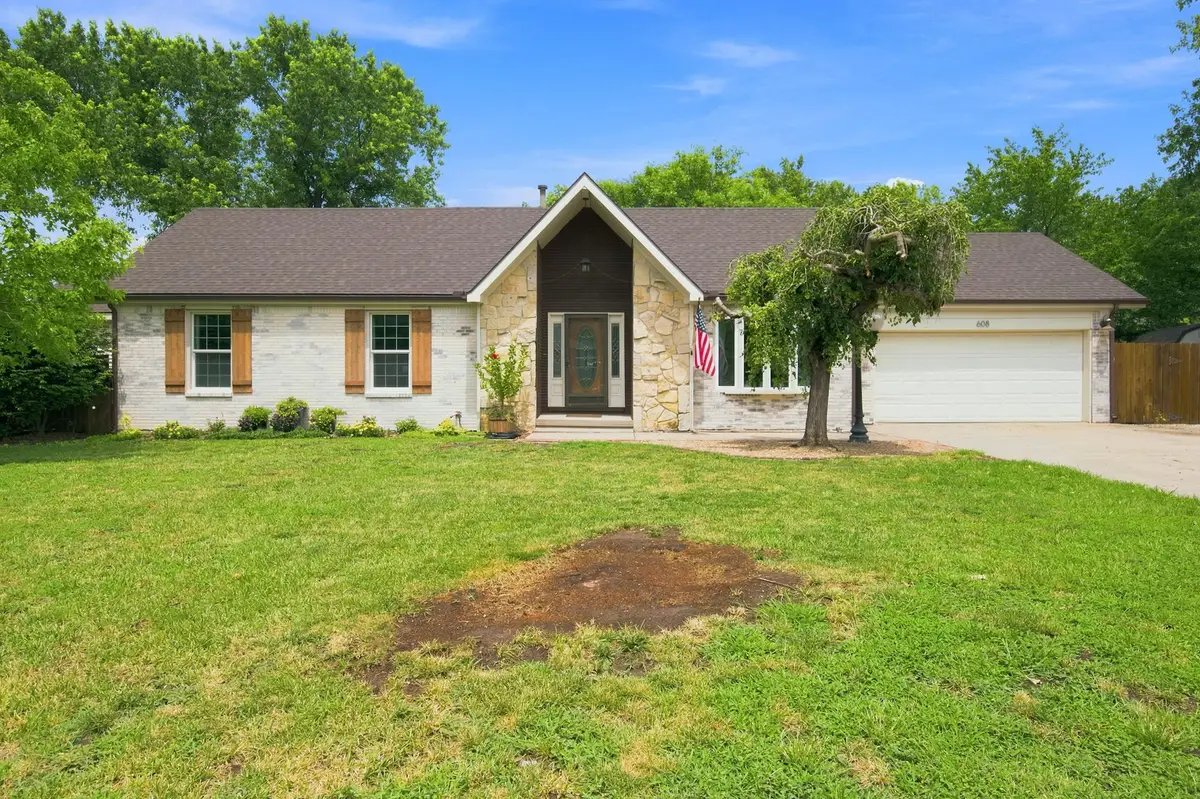 608 E Meadow Rd, El Dorado, KS 67042 - #1