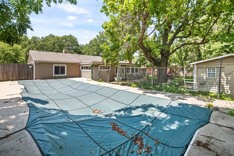 712 S Terrace Dr, Wichita, KS 67218 - #3
