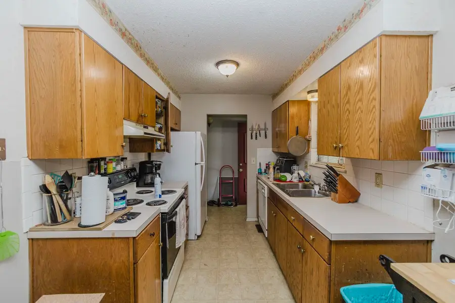 4914 Looman, Wichita, KS 67220 - #3