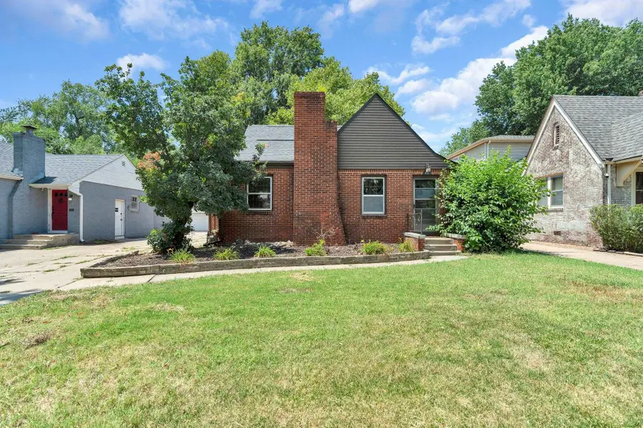 633 S Broadview, Wichita, KS 67218 - #2