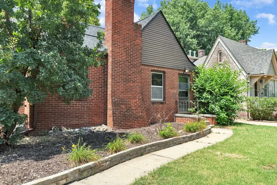 633 S Broadview, Wichita, KS 67218 - #3