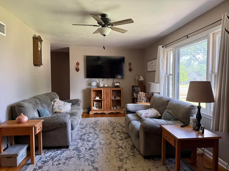 632 W G, Kingman, KS 67068 - #3