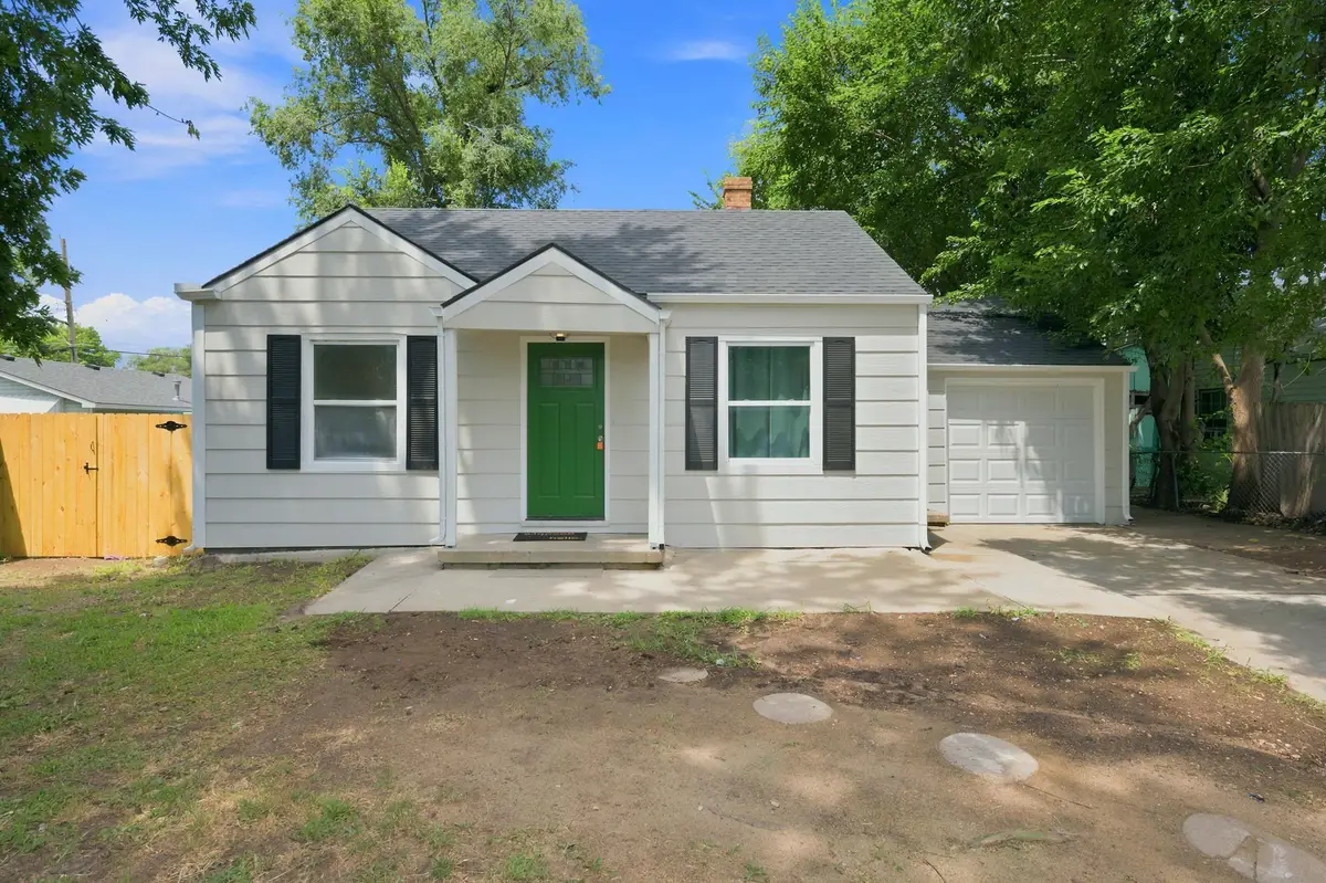620 W North Ct, Wichita, KS 67204 - #1