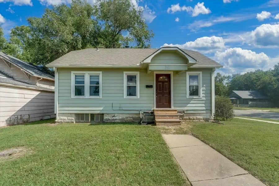 350 E Clark Ave, Augusta, KS 67010 - #2