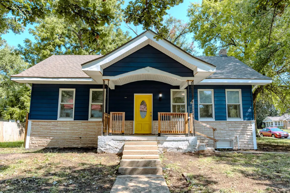 800 W 2nd Ave, El Dorado, KS 67042 - #1