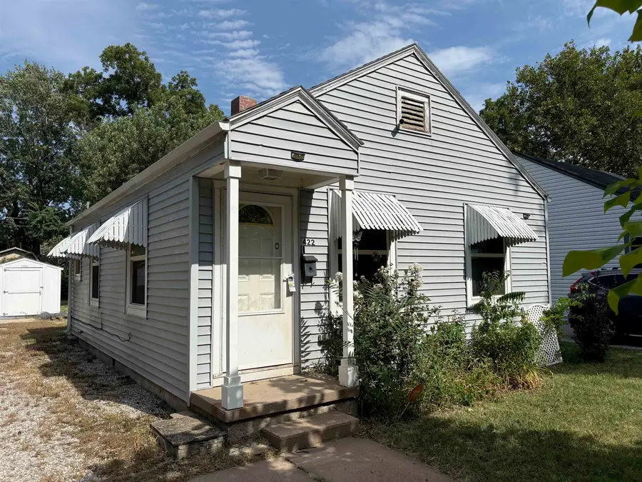 422 N Clayton Ave, Wichita, KS 67203 - #2